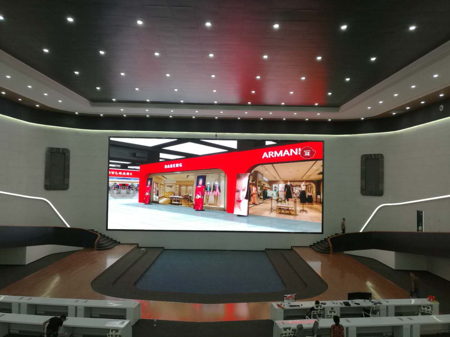 Indoor conference room P2.5 LED display